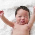 6285 2 الطفل الرضيع في الشهر الاول - تطور الطفل في اول شهر غدير مطلق