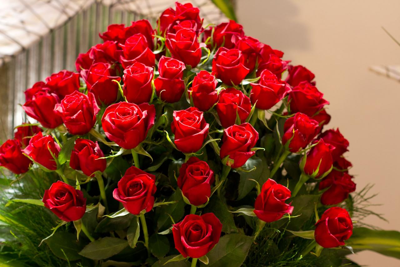 2382 أجمل الورود الرومانسيه متحركة -ورود حمراء رومانسية متحركة طائش